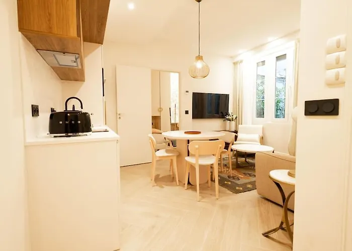 New Luxury Apartment - 4 People