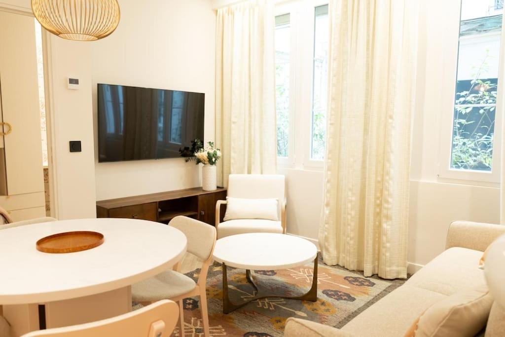 New Luxury - 4 People Appartement *